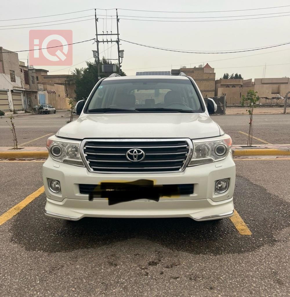 تويوتا لاندكروزر